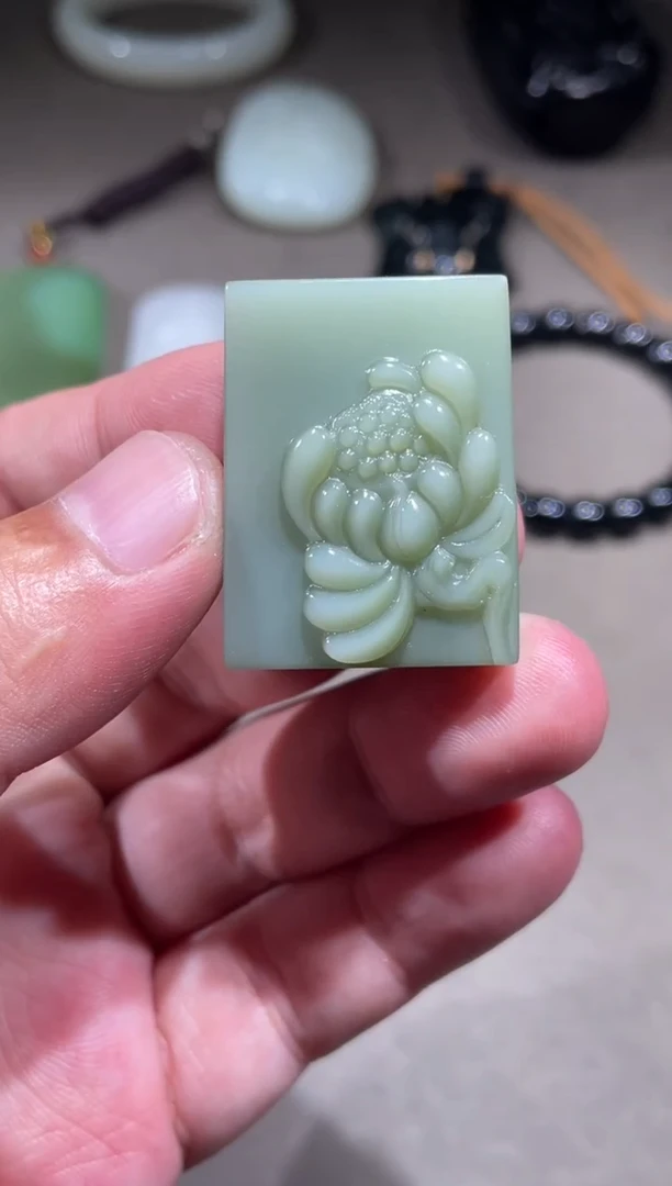 吊坠(不含链)未镶嵌和田玉（碧玉）碧玉荷花