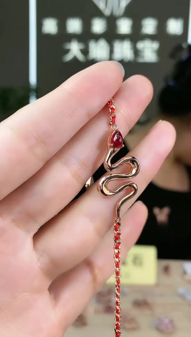 【闪购商品】红宝石手链银S925镶嵌手链