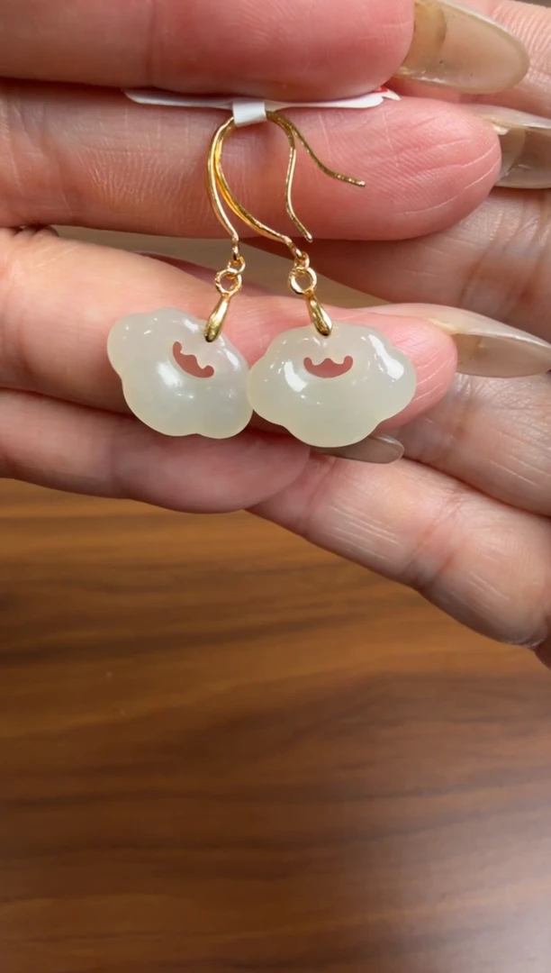 颈饰未镶嵌和田玉耳饰一对86