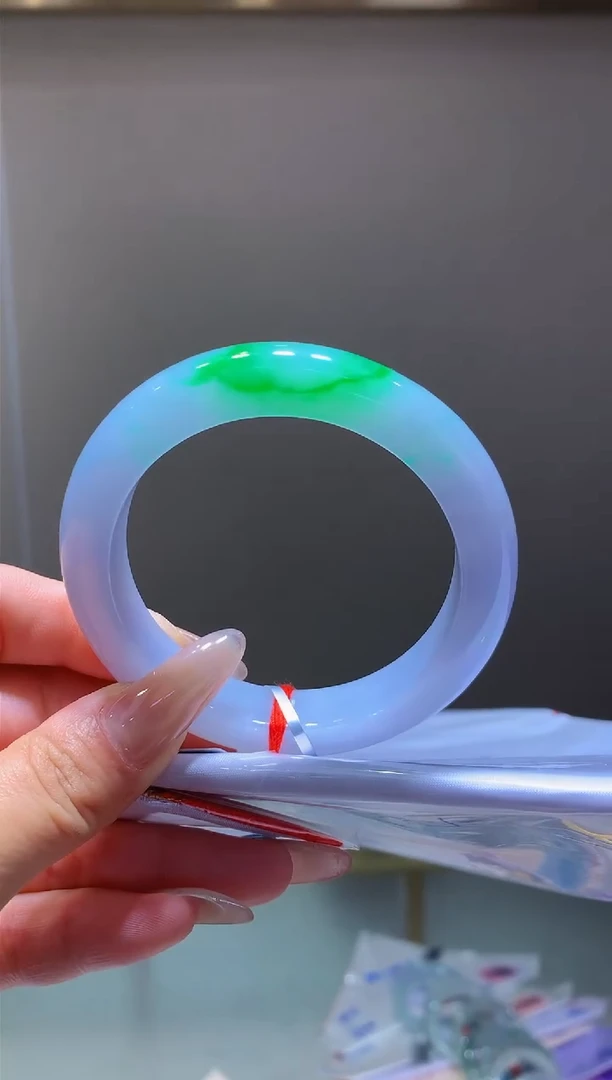 未镶嵌手镯翡翠-F81-正圈55.7-全款85万-定金2万