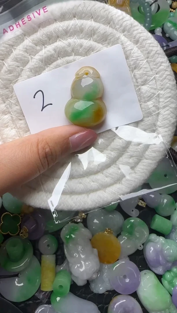 颈饰未镶嵌翡翠缅甸翡翠吊坠