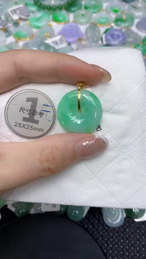 颈饰18K金镶嵌翡翠11111111