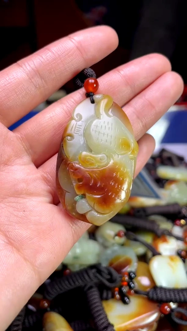 【闪购商品】和田玉颈饰未镶嵌1