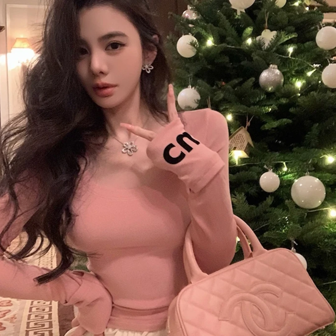 秋冬2024新款字母印花打底衫纯色修身型显瘦U领甜辣妹长袖T恤