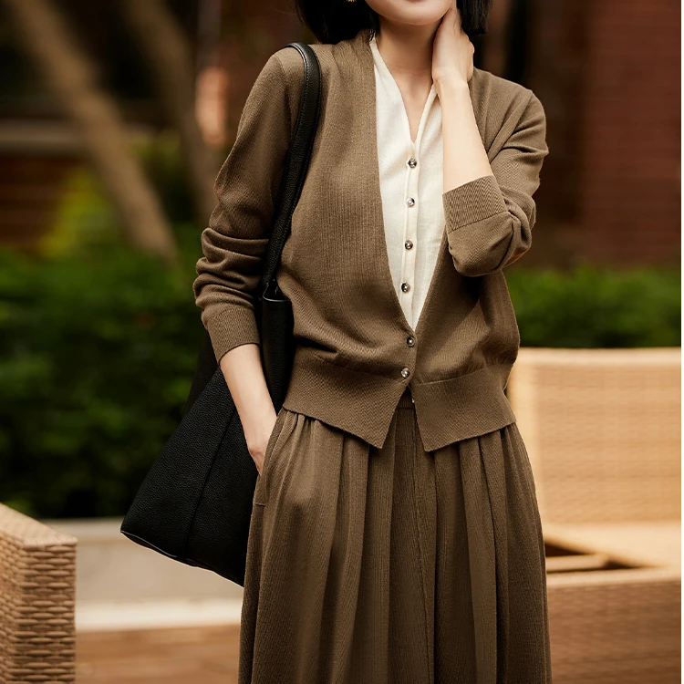 【梧桐大道】美拉德风尚假两件针织开衫时尚友好小个子半裙O8TQ360Y