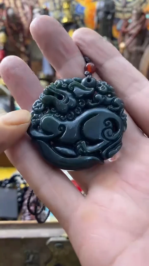 颈饰未镶嵌和田玉（青玉）-----主播推荐------