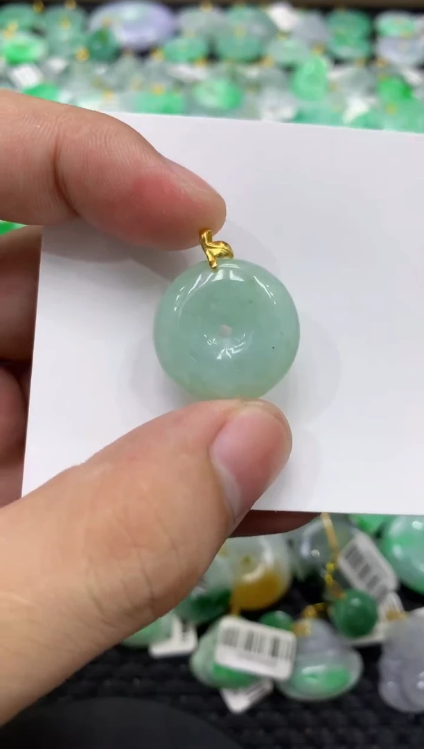 颈饰未镶嵌翡翠天然缅甸翡翠A货