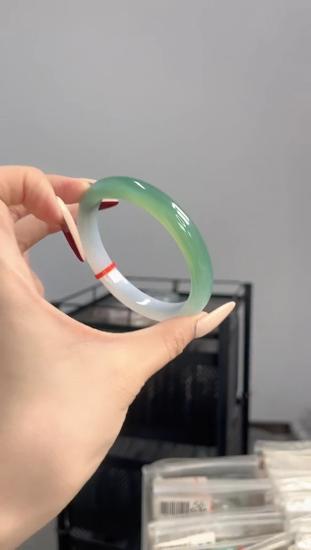 手镯玛瑙/玉髓未镶嵌60-61圈