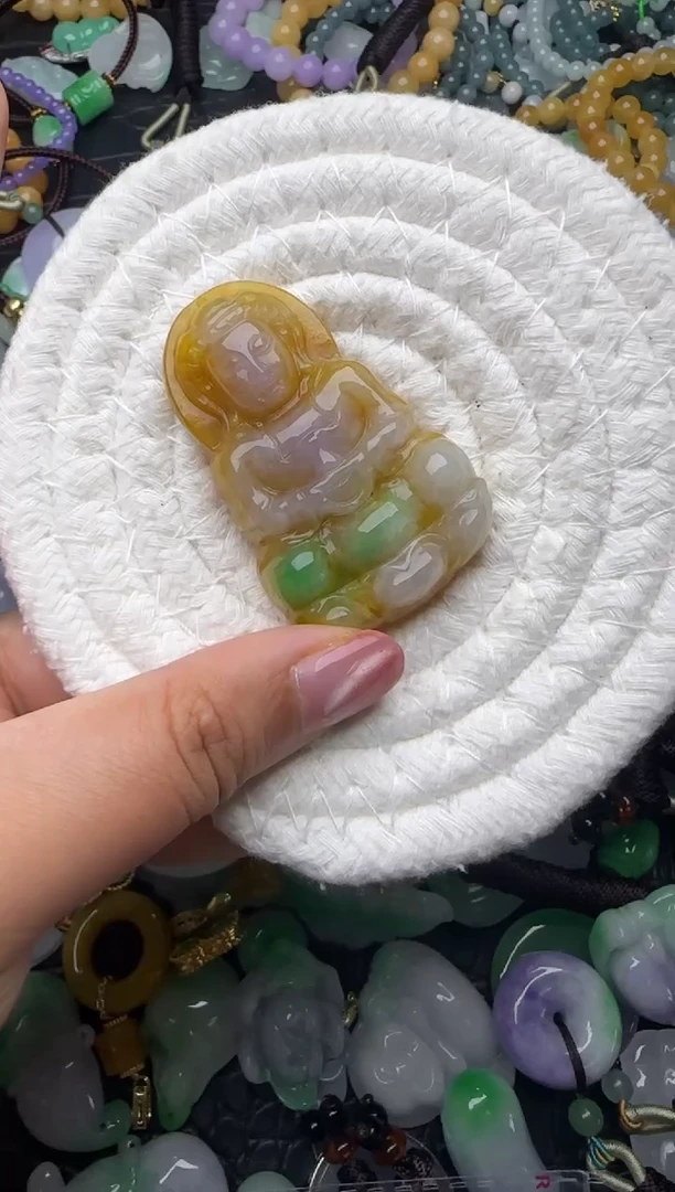颈饰未镶嵌翡翠缅甸翡翠吊坠