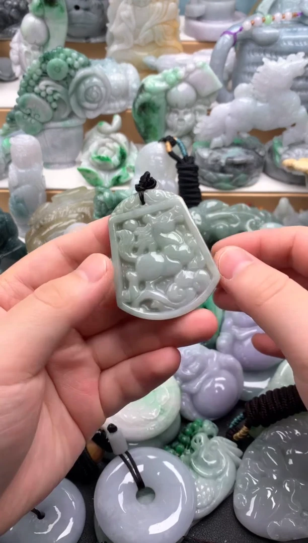 吊坠(不含链)未镶嵌翡翠1