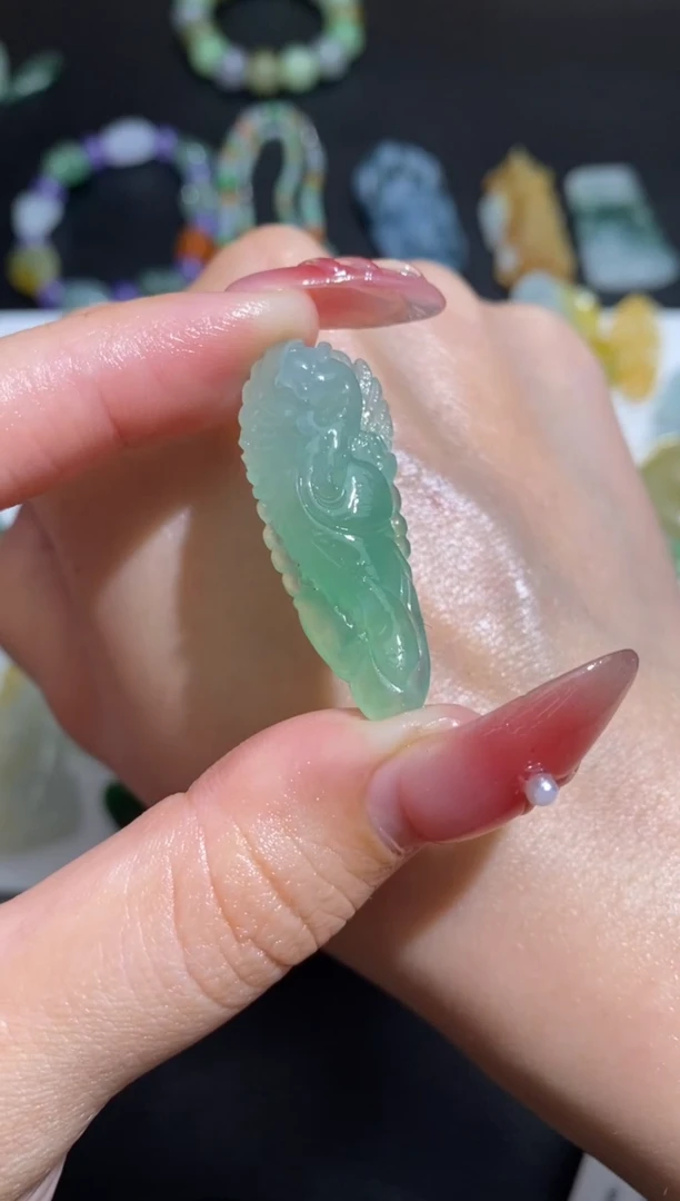 未镶嵌定制翡翠翡翠毛货~