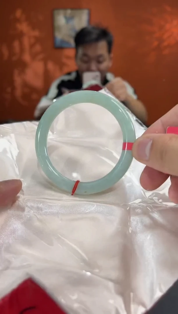 未镶嵌手镯翡翠翡翠手镯