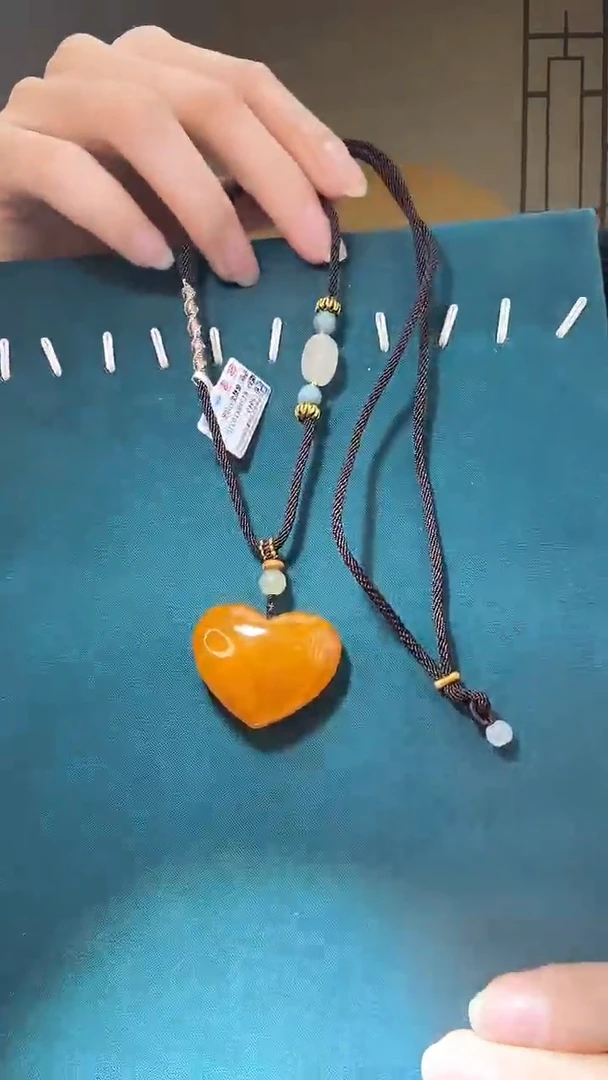 【闪购商品】琥珀裸石未镶嵌天然蜜蜡K8012