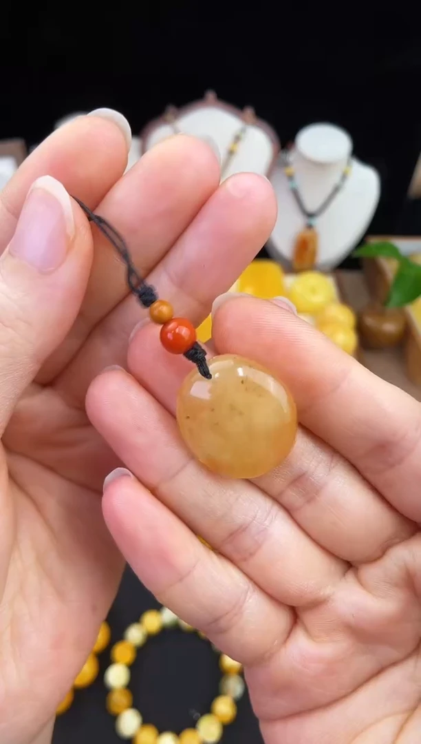 琥珀未镶嵌珠宝奇石柒月