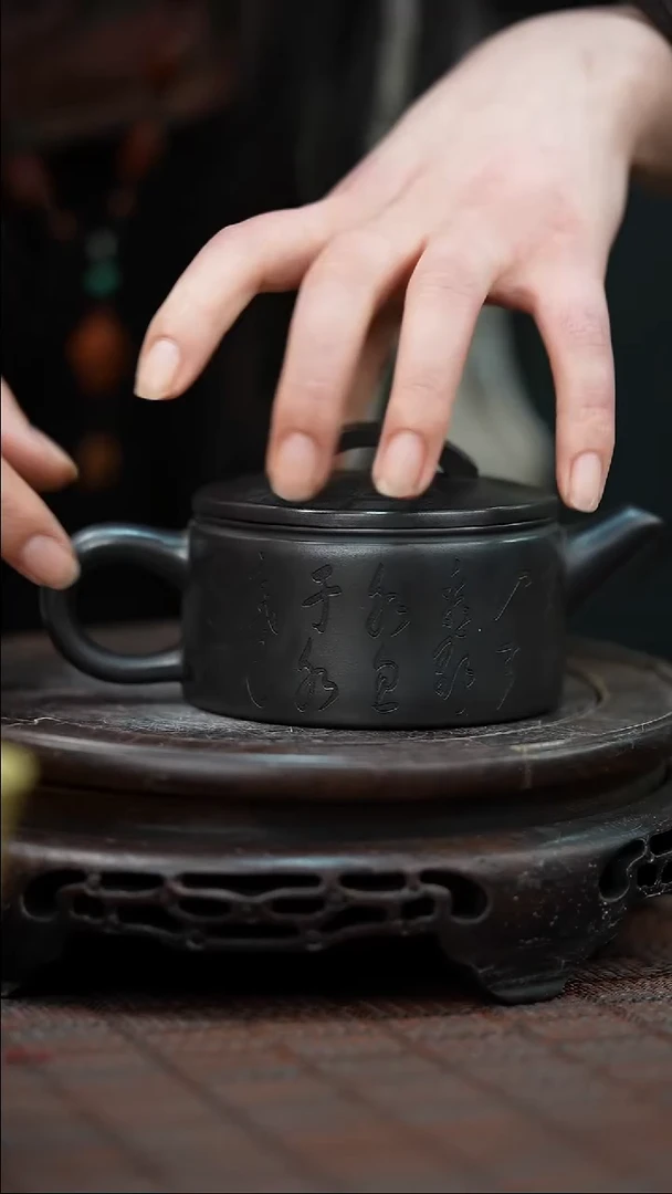 茶壶紫砂宜兴紫砂岁颐传砂原矿全手10