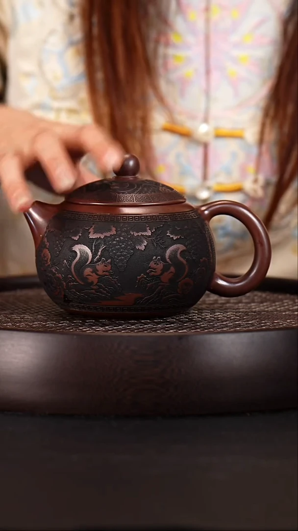 茶壶紫砂宜兴紫砂壶石红大西施400cc