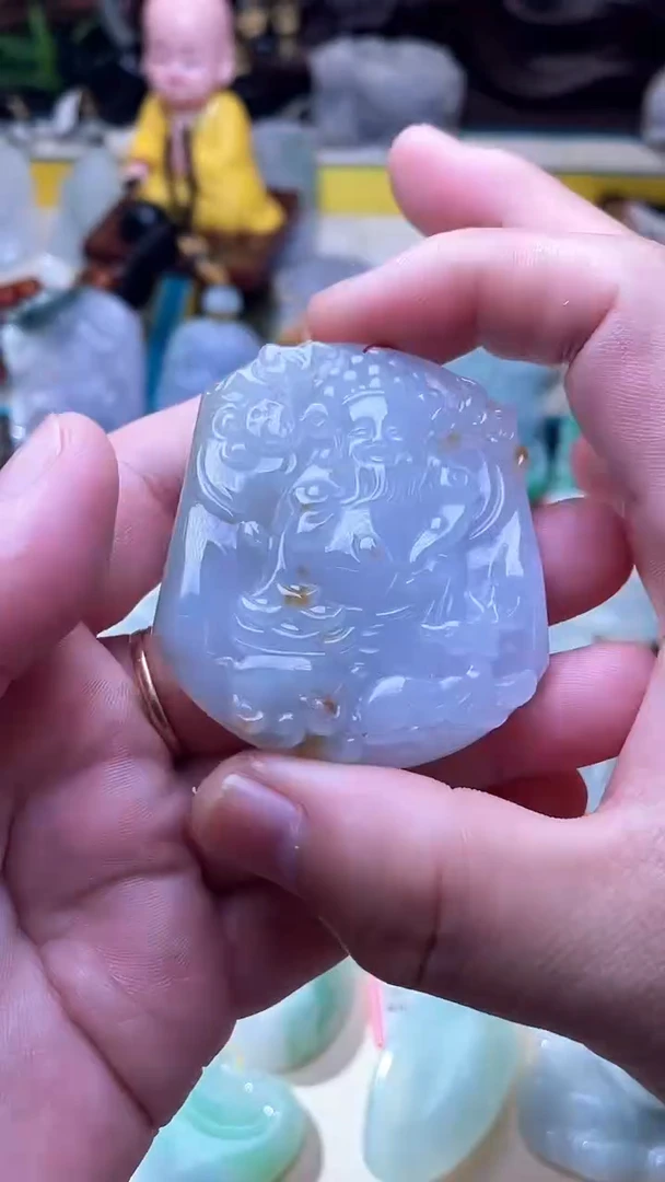 翡翠未镶嵌颈饰1
