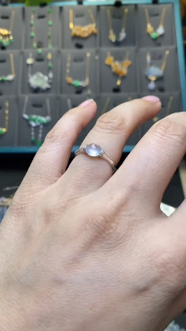 颈饰18K金镶嵌翡翠净货33957