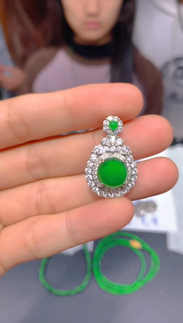 【闪购商品】定制翡翠未镶嵌98多样性发货（发其一）