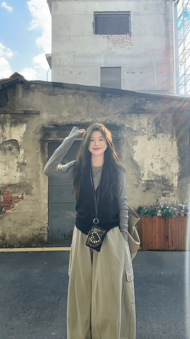 2025早秋新款韩系气质薄款长袖上衣黑色马甲背心高腰阔腿裤三件套