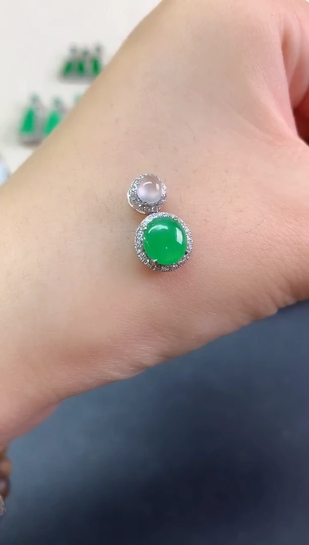 吊坠(不含链)18K金镶嵌翡翠吊坠(不含链)|2800多样性发其一