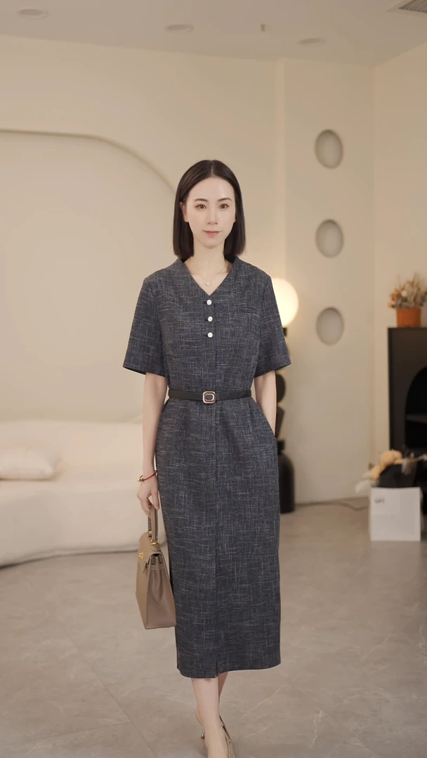 【埃尔莎】2025年轻奢高级春夏新款气质职业通勤设计师显瘦连衣裙