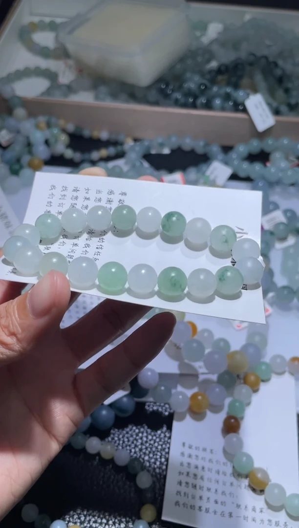 未镶嵌定制翡翠翡翠手串