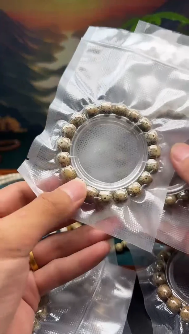 星月菩提手串原生态石玉料 福利】12*11 氧化微瑕疵