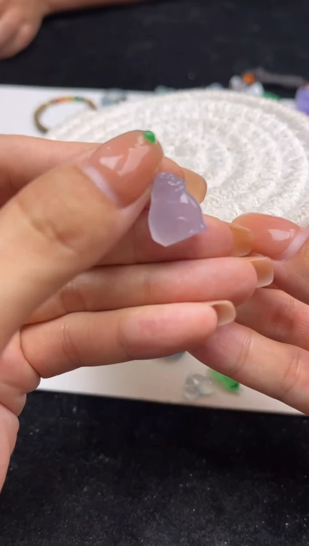 18K金镶嵌定制翡翠粉紫吞金兽2800