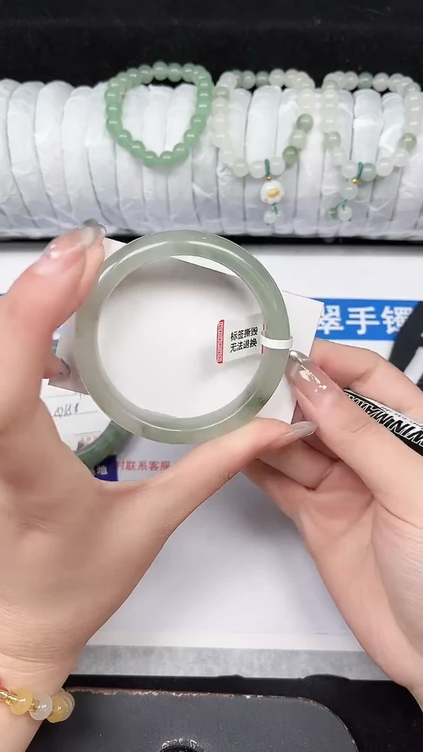 未镶嵌手镯石英质玉332-57/58