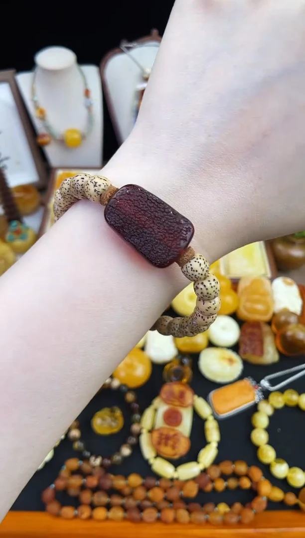 琥珀未镶嵌珠宝奇石柒月