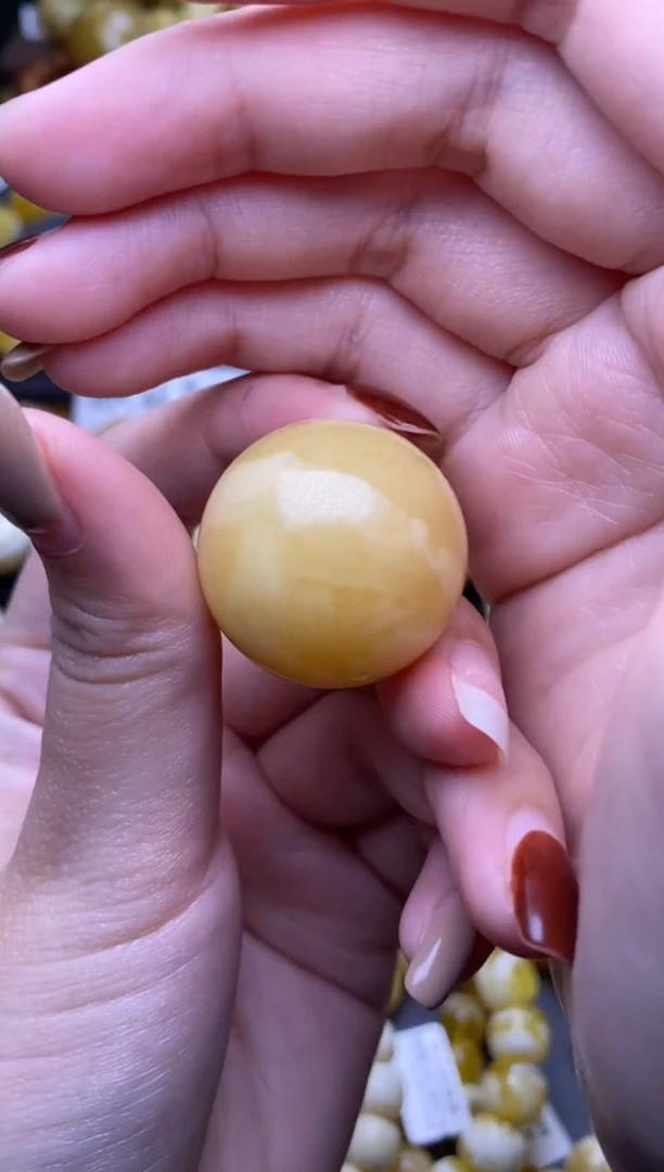 【闪购商品】琥珀裸石未镶嵌大小姐珠宝68