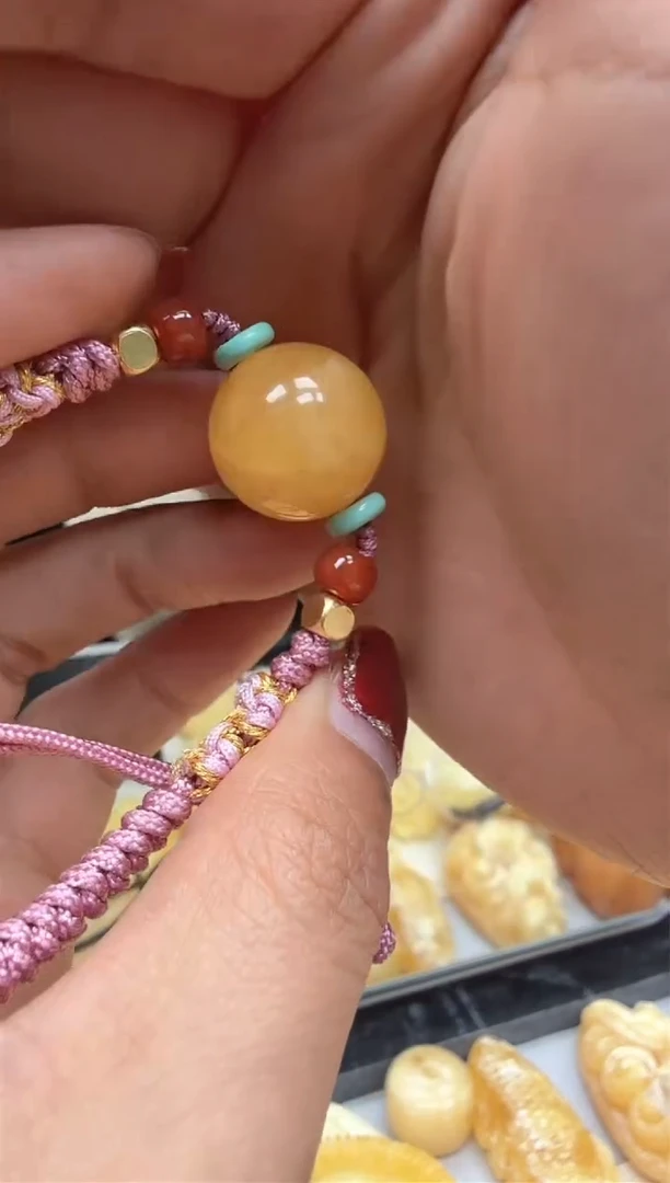 【闪购商品】琥珀裸石未镶嵌手绳