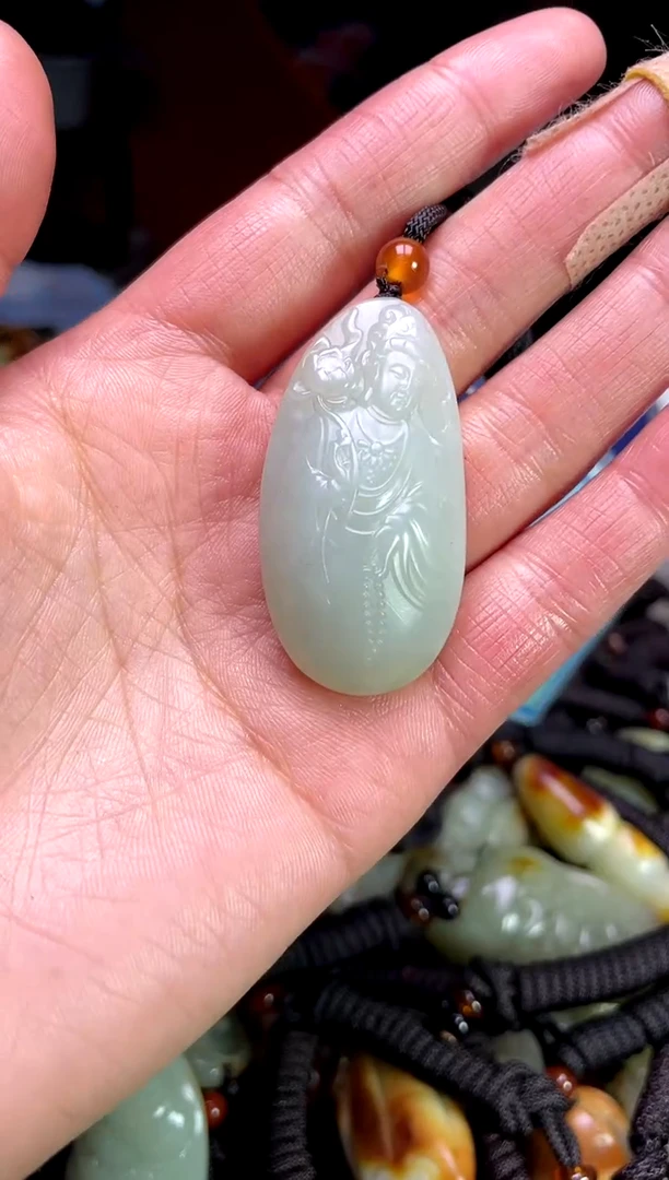 【闪购商品】和田玉颈饰未镶嵌1