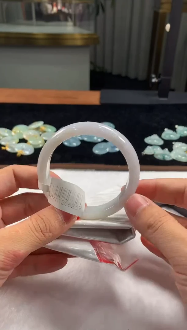 未镶嵌定制翡翠5073毛货不退不换 58-59圈