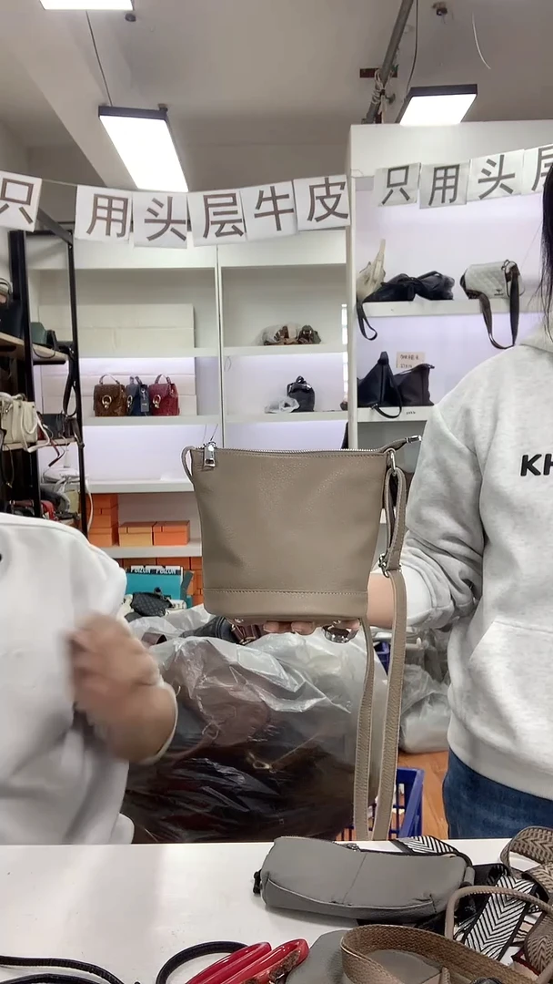 头层牛皮清货真皮  新水桶卡其