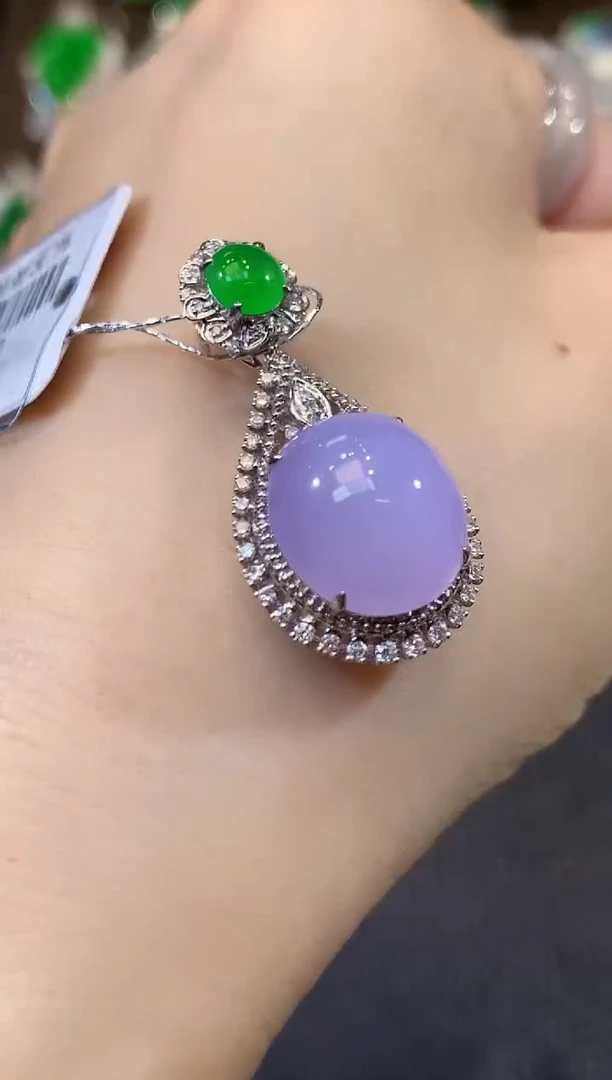 吊坠(不含链)18K金镶嵌翡翠A46紫货有一定色差