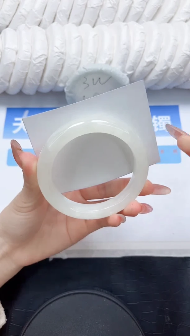 和田玉手镯未镶嵌147-58.8