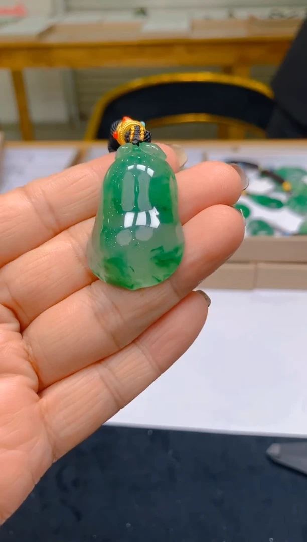 【闪购商品】石英质玉颈饰未镶嵌冰美人非洲翠061