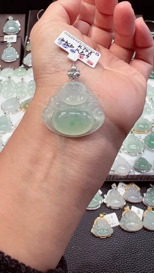 吊坠(不含链)未镶嵌翡翠佛公吊坠