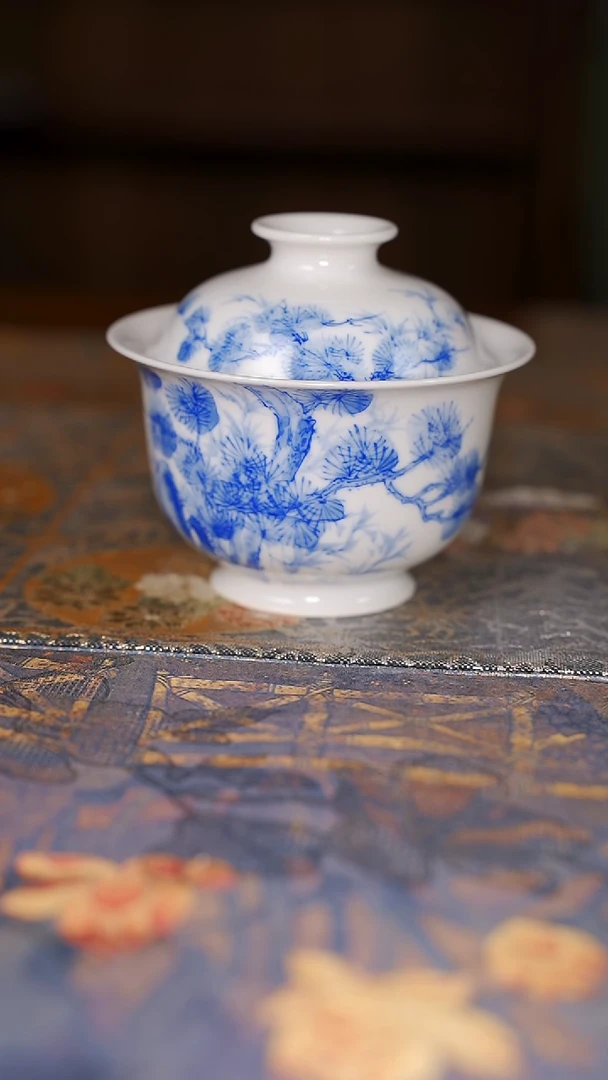 【闪购商品】杯丐版韵野松竹梅盖碗