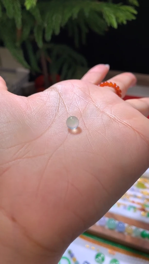 未镶嵌定制翡翠6.2卡珠子