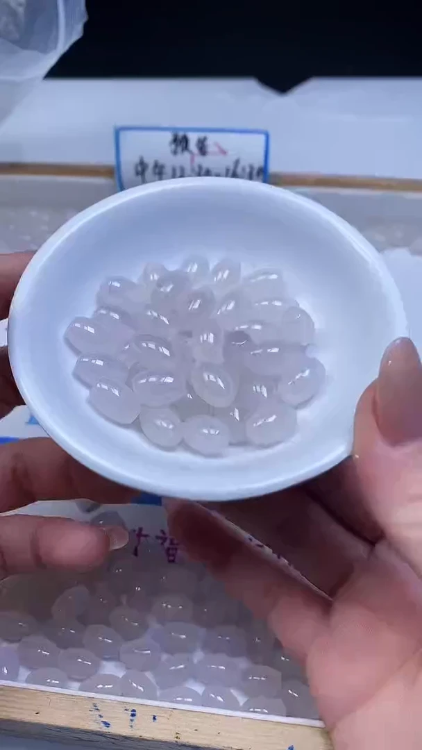 未镶嵌散珠南红玛瑙A1509 荔枝冻米珠12*8mm10颗8元