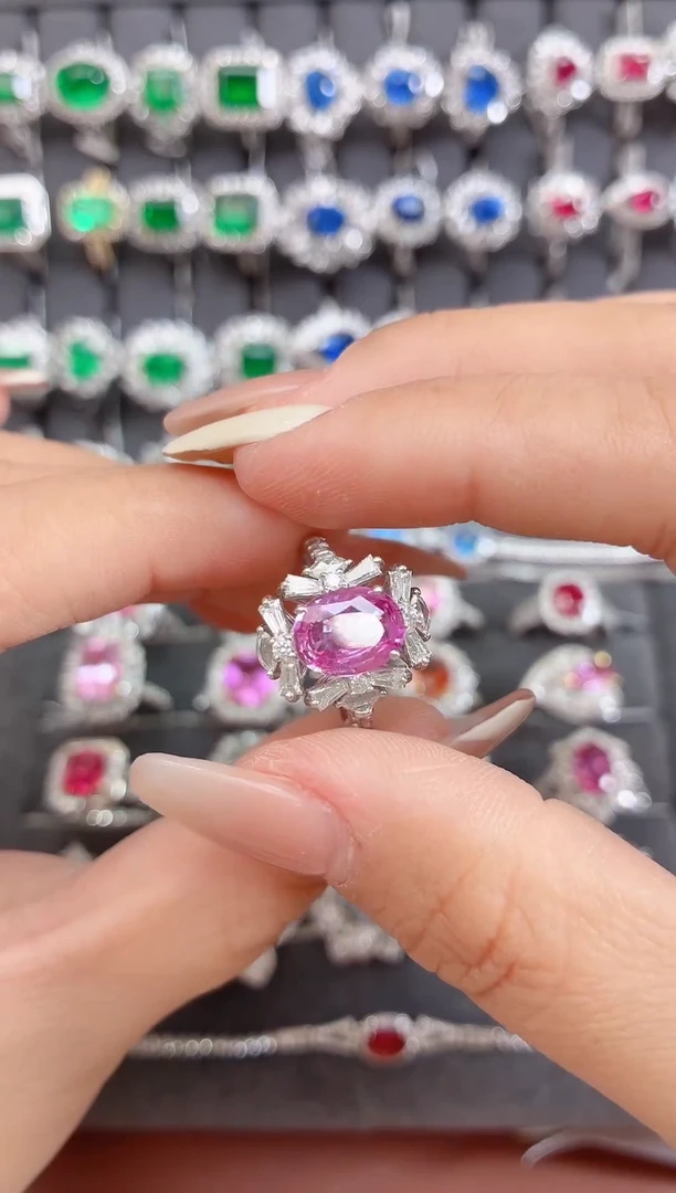 戒指彩色蓝宝石18K金镶嵌-2克拉*无烧