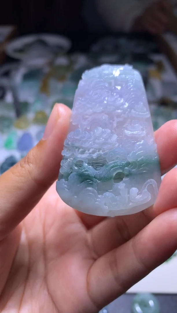 未镶嵌定制翡翠小*滴毛货
