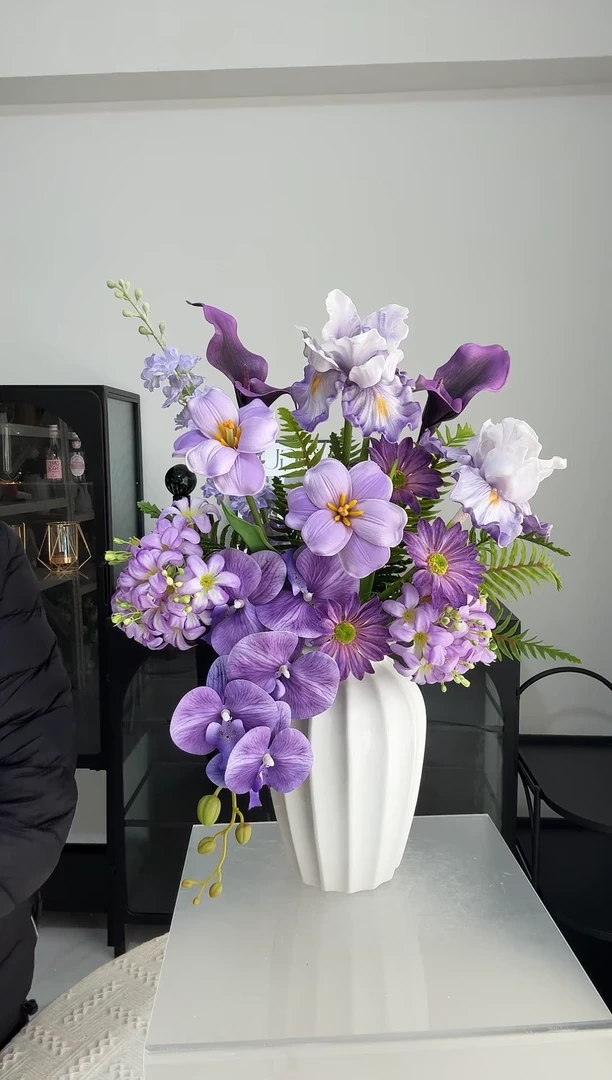 紫色花束+陶瓷花瓶（成品发货）直播专属福利