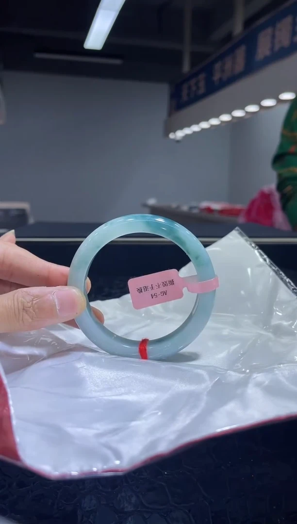 未镶嵌手镯翡翠5