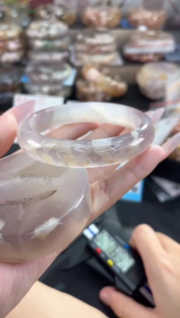 未镶嵌手镯石英质玉天然樱花玛瑙手镯（镯心赠品不保证完美）62