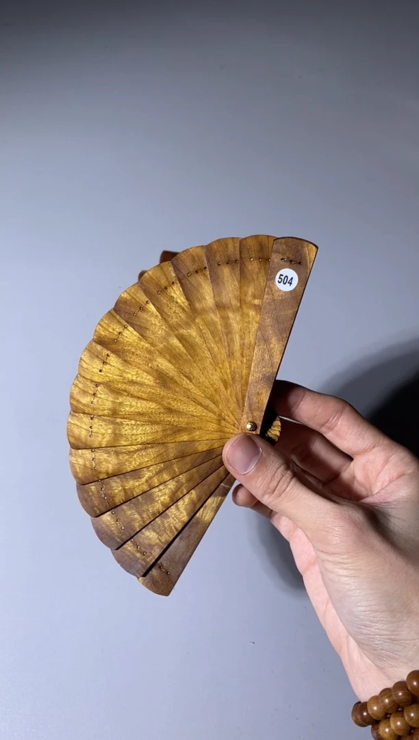 【闪购商品】金丝楠木雕504号10cm金丝楠迷你扇