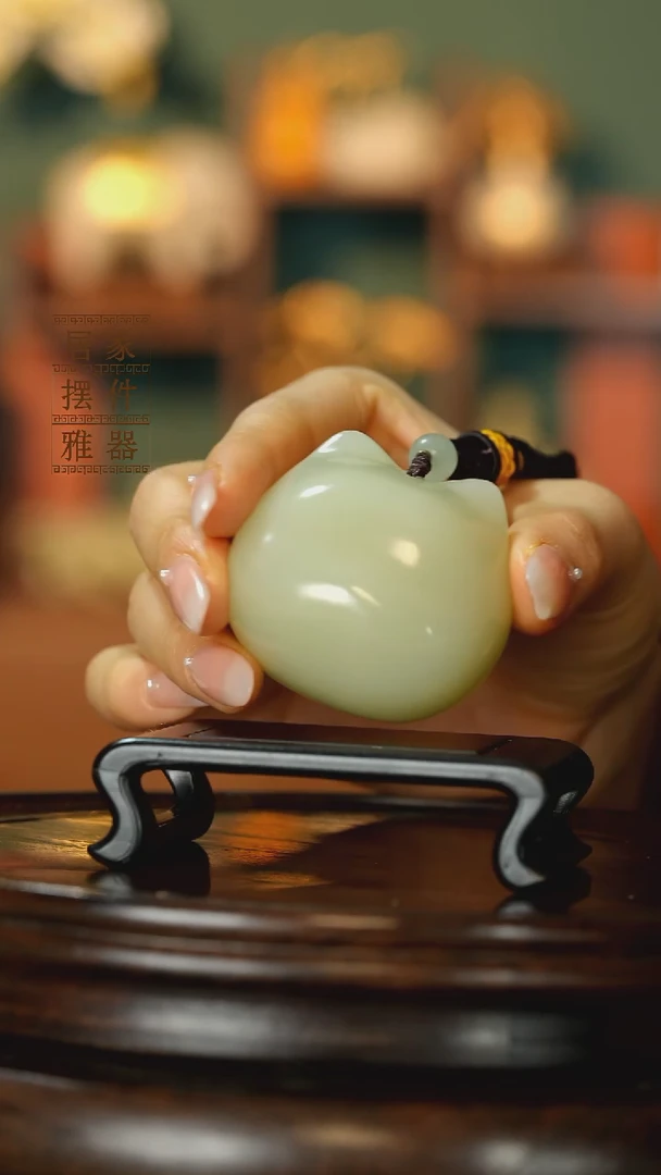 玉《纳福猫头》摆件